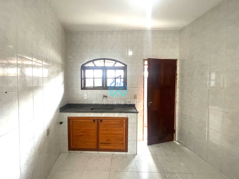Ótima casa residencial ou comercial com 02 dormitórios por 240.000 P. Freixal-Guapimirim Rua Claudionor Batista Guapimirim - 