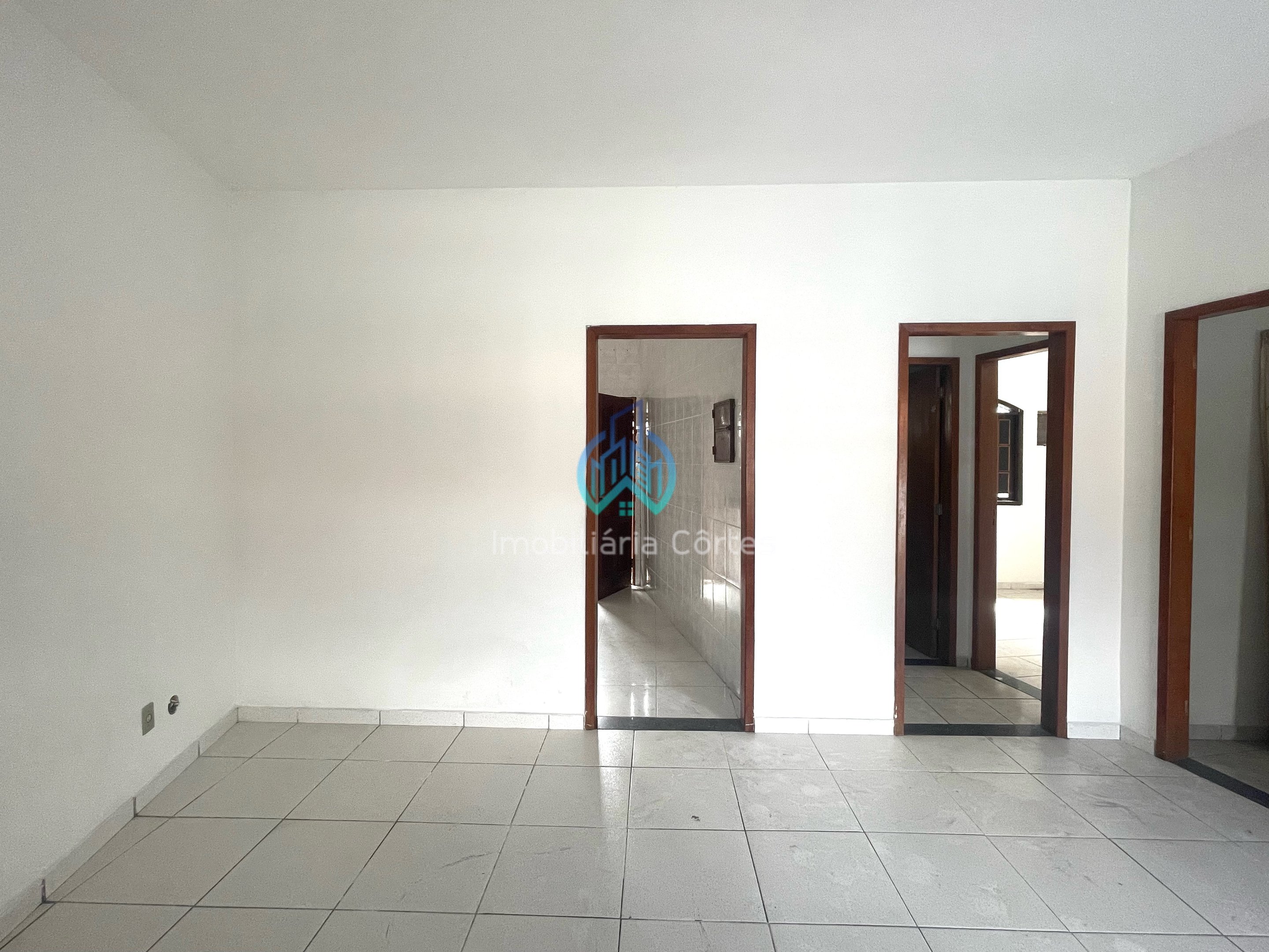 Casa à venda com 2 quartos, 67m² - Foto 13