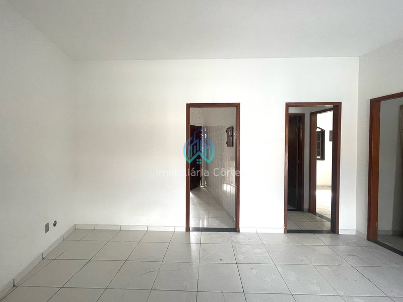 Ótima casa residencial ou comercial com 02 dormitórios por 240.000 P. Freixal-Guapimirim Rua Claudionor Batista Guapimirim - 