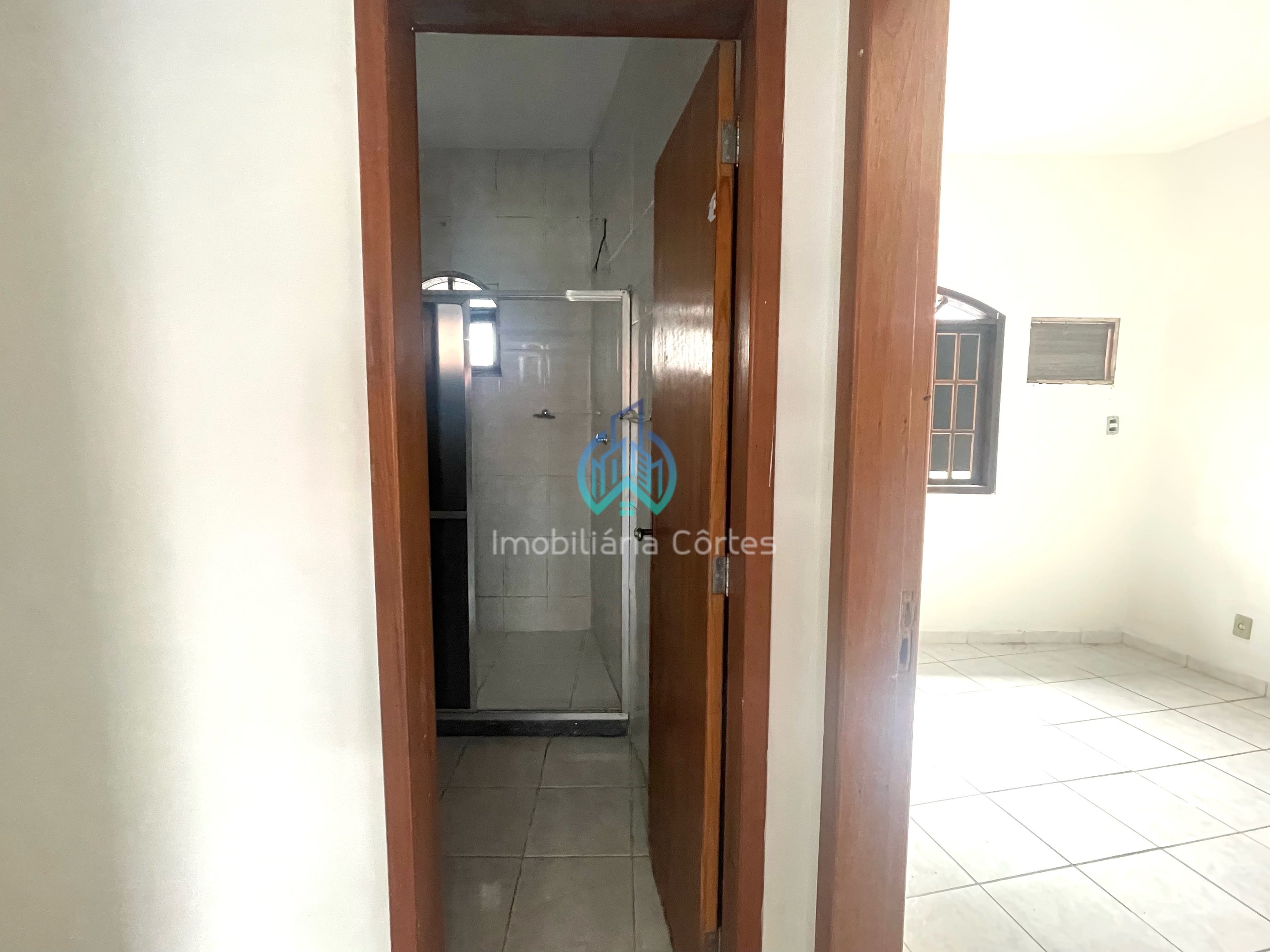 Casa à venda com 2 quartos, 67m² - Foto 10