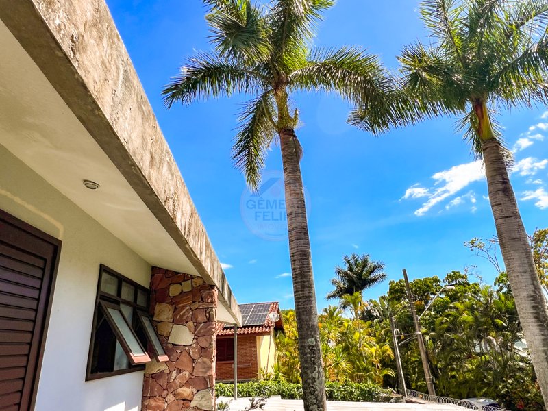 Casa Agradável e Ampla na Praia de Juquehy - São Sebastião - 