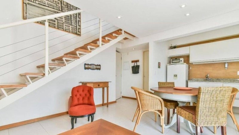 Apartamento com 2 Quartos para alugar, 60m² - Vila Madalena Rua Paulistânia São Paulo - 
