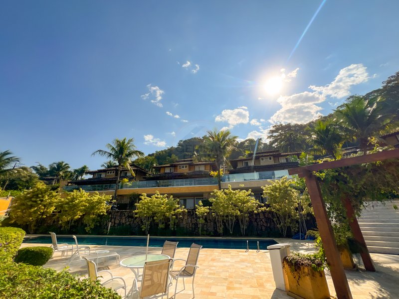 Casa em condomínio com 5 suítes e vista panorâmica para a Praia de Juquehy Avenida Mãe Bernarda São Sebastião - 