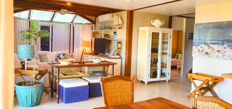 Casa em condomínio com 5 suítes e vista panorâmica para a Praia de Juquehy Avenida Mãe Bernarda São Sebastião - 
