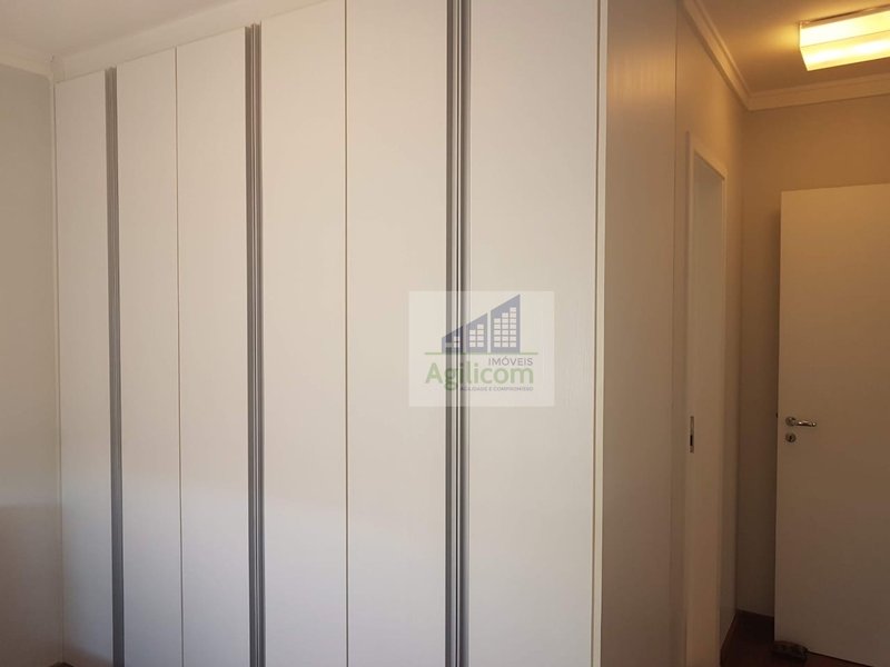 APARTAMENTO À VENDA EM SANTO AMARO COM 3 DORMITÓRIOS Rua Doutor José Áureo Bustamante São Paulo - 