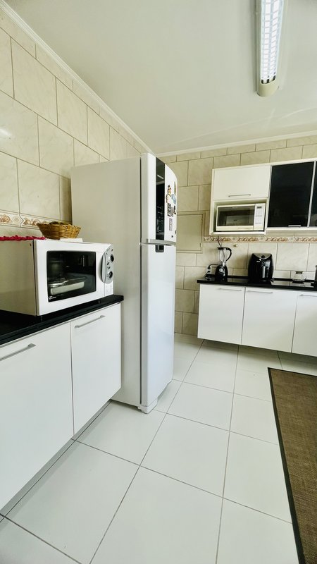 R$ 950.000 - EXCLUSIVIDADE - ESPETACULAR APARTAMENTO - REFORMADO - 108M2 - 3 DORM - VISTA Rua Garibaldi Porto Alegre - 