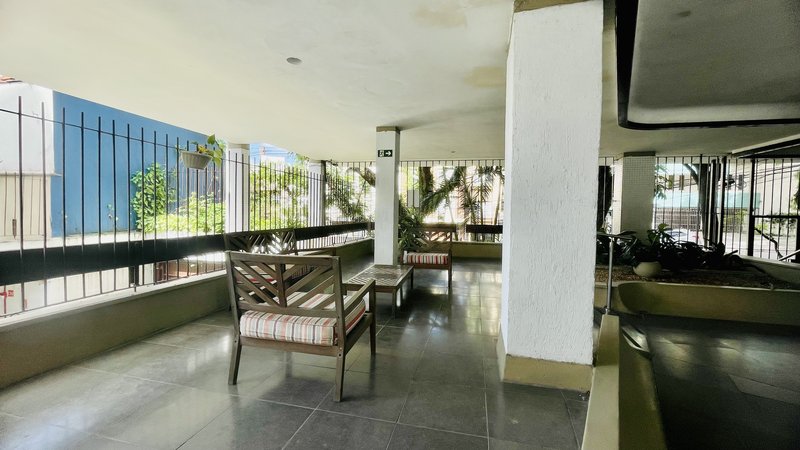 R$ 950.000 - EXCLUSIVIDADE - ESPETACULAR APARTAMENTO - REFORMADO - 108M2 - 3 DORM - VISTA Rua Garibaldi Porto Alegre - 