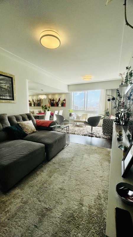 R$ 950.000 - EXCLUSIVIDADE - ESPETACULAR APARTAMENTO - REFORMADO - 108M2 - 3 DORM - VISTA Rua Garibaldi Porto Alegre - 