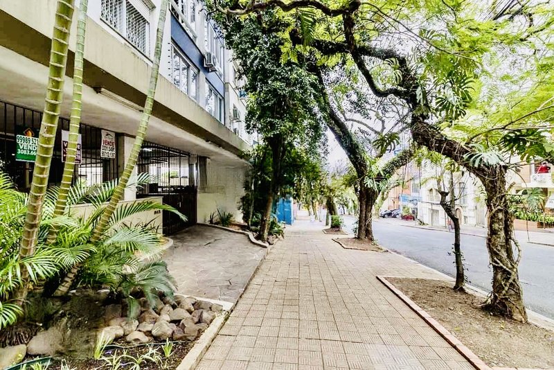 R$ 950.000 - EXCLUSIVIDADE - ESPETACULAR APARTAMENTO - REFORMADO - 108M2 - 3 DORM - VISTA Rua Garibaldi Porto Alegre - 