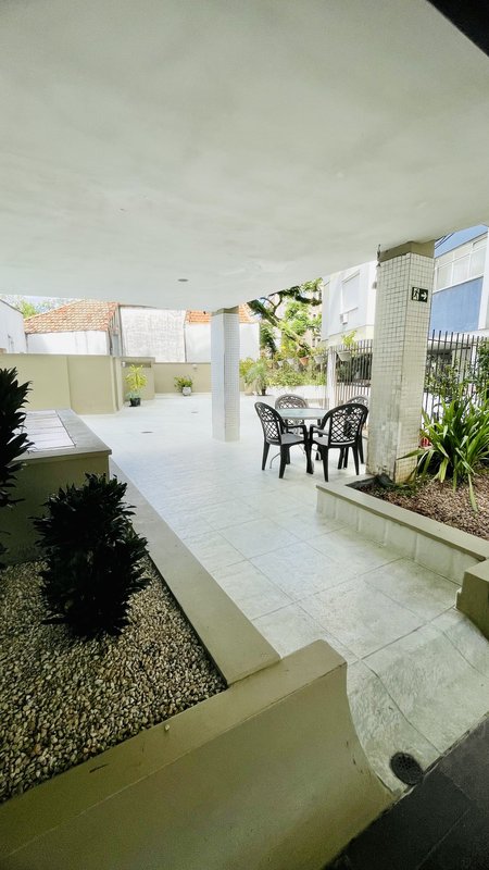 R$ 950.000 - EXCLUSIVIDADE - ESPETACULAR APARTAMENTO - REFORMADO - 108M2 - 3 DORM - VISTA Rua Garibaldi Porto Alegre - 