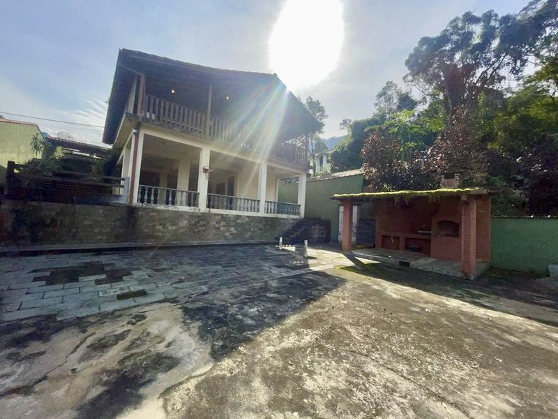 Linda casa à venda em condomínio  com 4 dormitórios por 425.000 - Iconha-Guapimirim-RJ Estrada da Caneca Fina Guapimirim - 