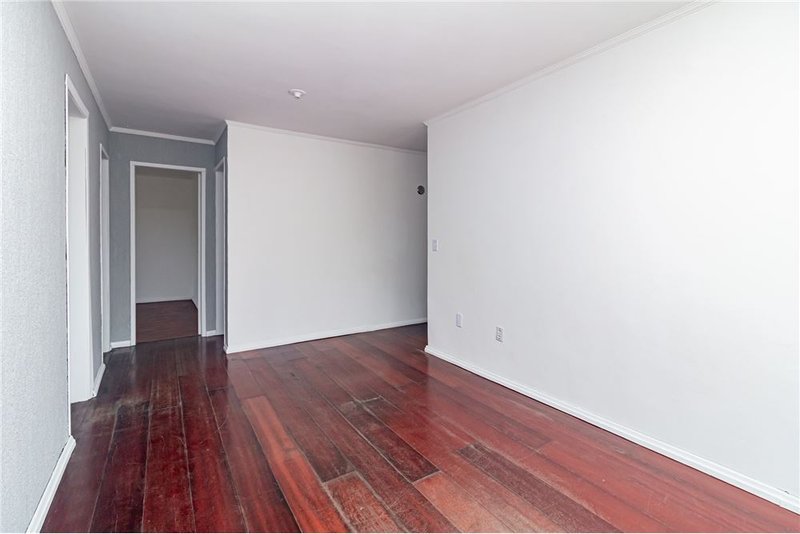 Apartamento com 2 dormitórios á 450m da Av Baltazar De Oliveira Garcia Lopes Teixeira Porto Alegre - 
