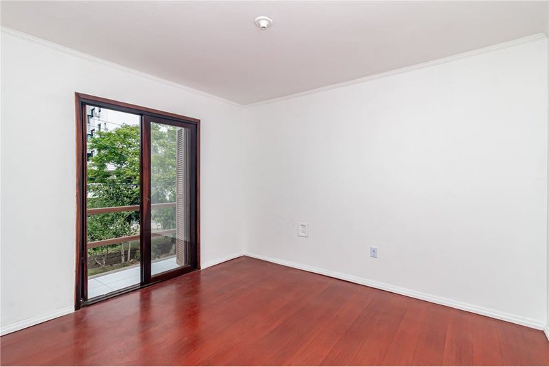 Apartamento com 2 dormitórios á 450m da Av Baltazar De Oliveira Garcia Lopes Teixeira Porto Alegre - 