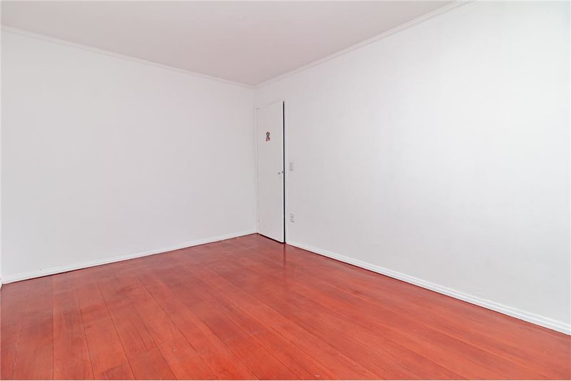Apartamento com 2 dormitórios á 450m da Av Baltazar De Oliveira Garcia Lopes Teixeira Porto Alegre - 