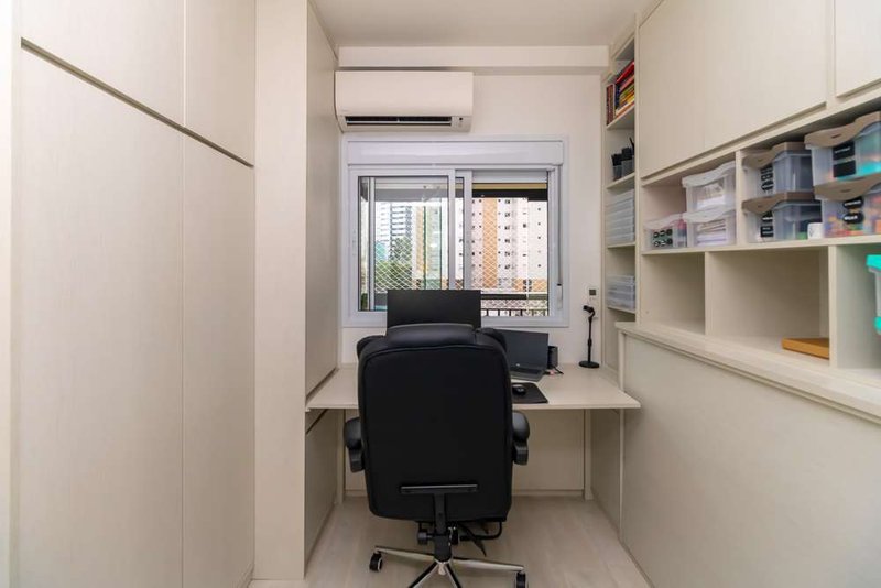 Apartamento na Saúde com 2 dormitórios 65m² Itapiru São Paulo - 