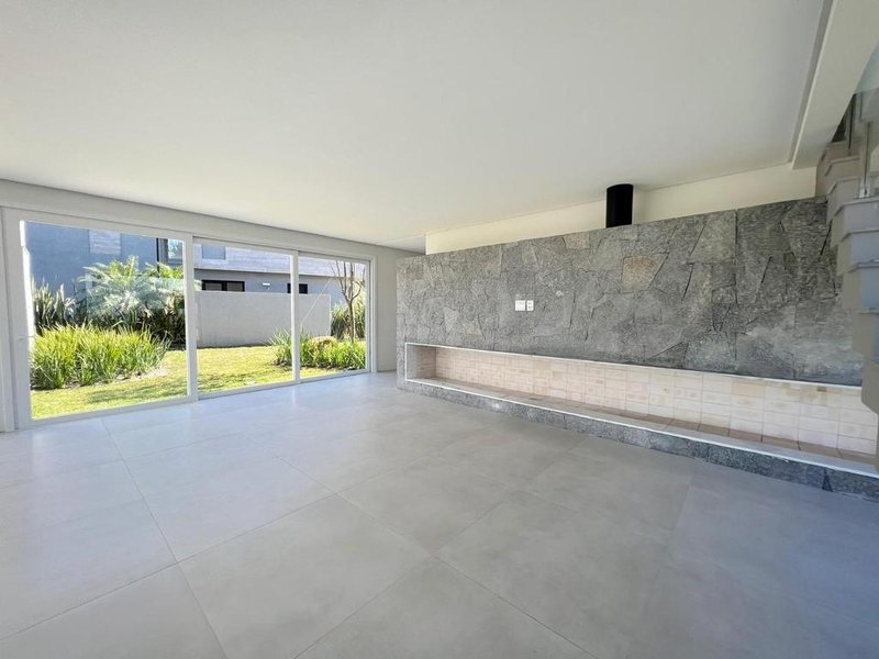 Casa em Condomínio CP 19 Casa 125 4 suítes 341m² Paraguássu Xangri-lá - 