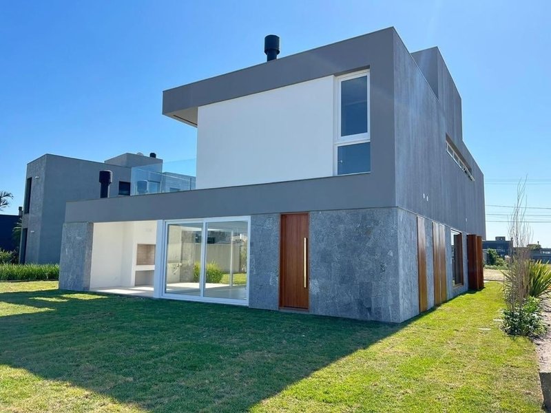 Casa em Condomínio CP 19 Casa 125 4 suítes 341m² Paraguássu Xangri-lá - 