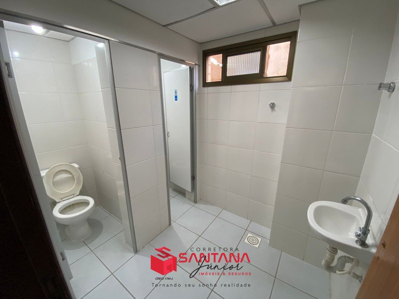 Sala para locação em Lauro de Freitas  (INDISPONÍVEL) Avenida Luiz Tarquínio Pontes Lauro de Freitas - 
