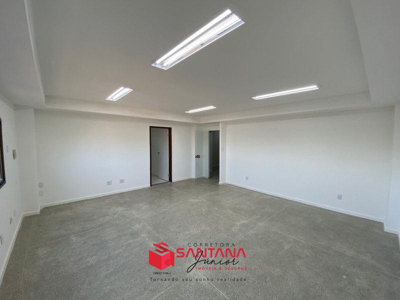 Sala comercial para locação em Lauro de Freitas  (INDISPONÍVEL) Avenida Luiz Tarquínio Pontes Lauro de Freitas - 