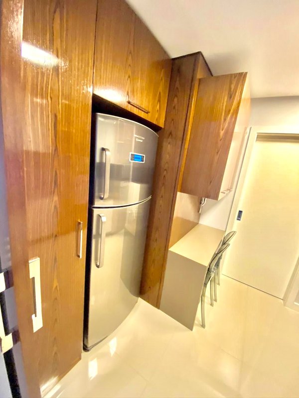 APARTAMENTO MOBILIADO COM 1 SUÍTE MAIS 1 DORMITÓRIO NO CENTRO - Brusque - 
