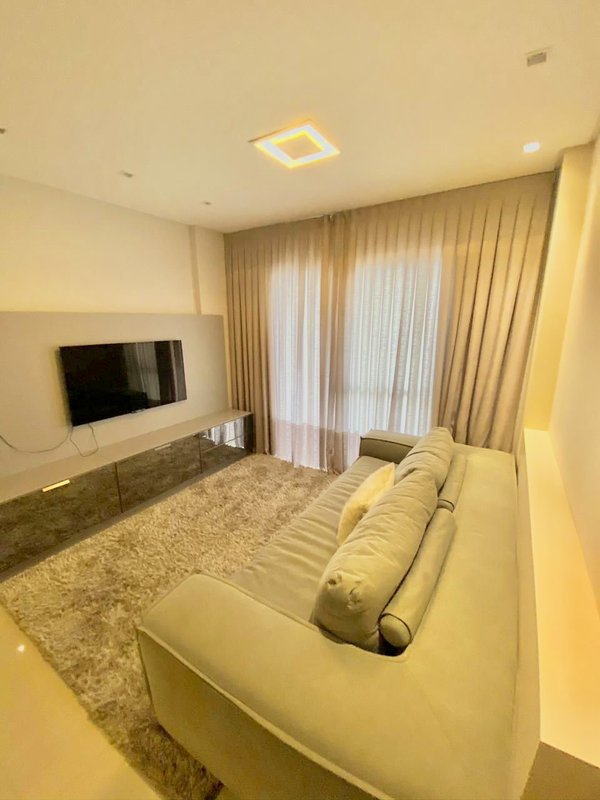 APARTAMENTO MOBILIADO COM 1 SUÍTE MAIS 1 DORMITÓRIO NO CENTRO - Brusque - 