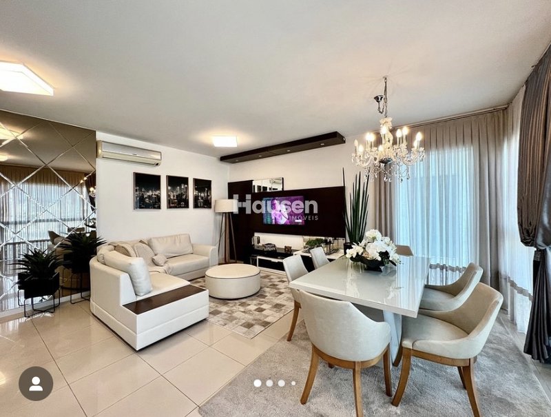APARTAMENTO MOBILIADO COM 1 SUÍTE MAIS 2 DORMITÓRIOS NO BAIRRO SÃO LUIZ - Brusque - 