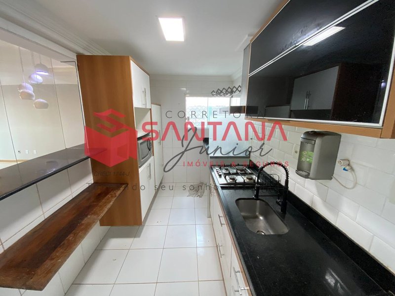 Apartamento térreo com 03 quartos no Jardim Aeroporto. (INDISPONÍVEL) Rua Manoel dos Santos Corrêa Lauro de Freitas - 