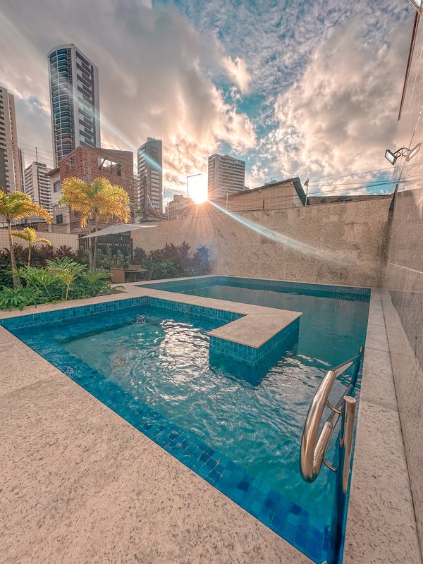 Apartamento para alugar com 3 suites e varanda gourmet, 63m² por R$ 3.500,00 Rua Dona Benvinda de Farias Recife - 
