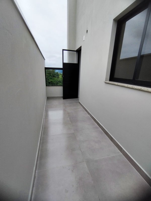 APARTAMENTO COM 2 SUÍTES NO BAIRRO PRIMEIRO DE MAIO - Brusque - 
