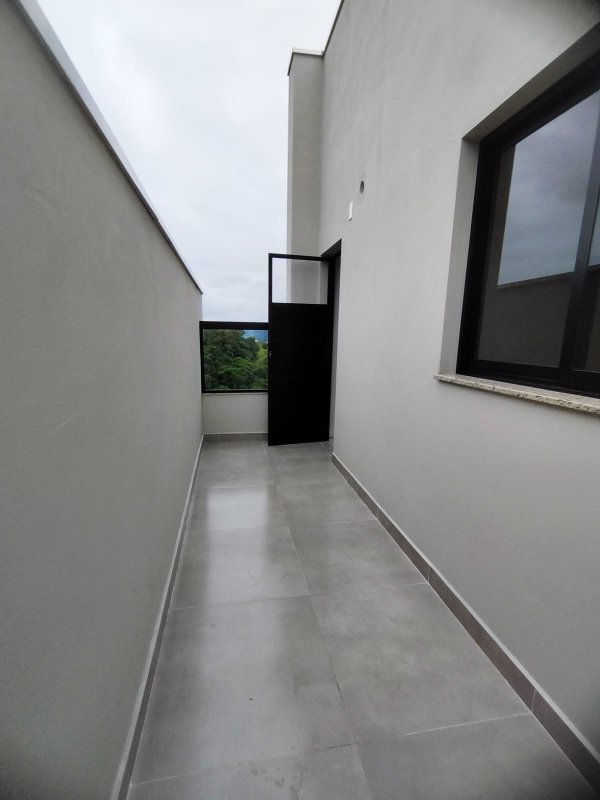 APARTAMENTO COM 2 SUÍTES NO BAIRRO PRIMEIRO DE MAIO - Brusque - 