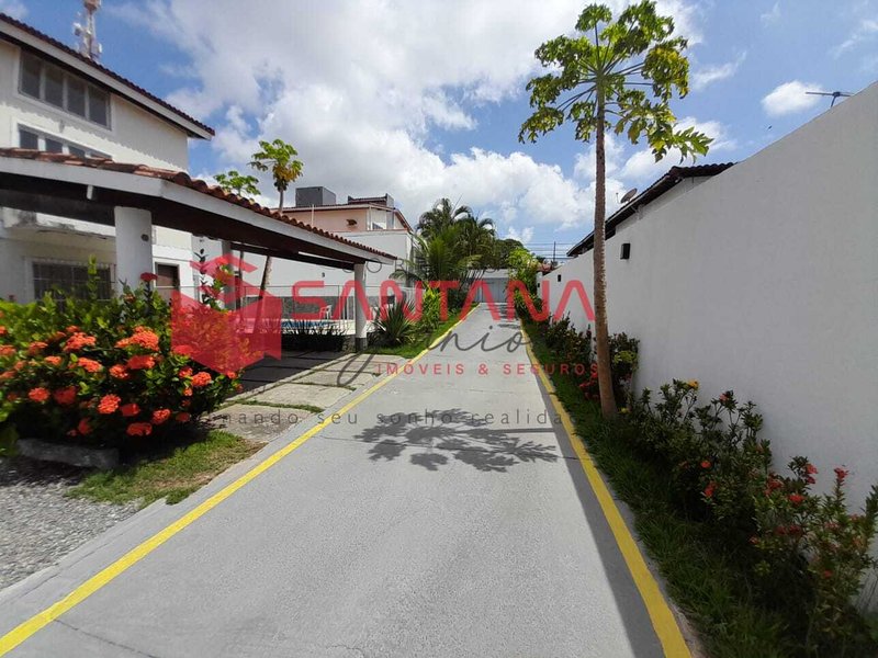 Casa em condomínio em Lauro de Freitas  (INDISPONÍVEL) Rua Itagibá  Lauro de Freitas - 