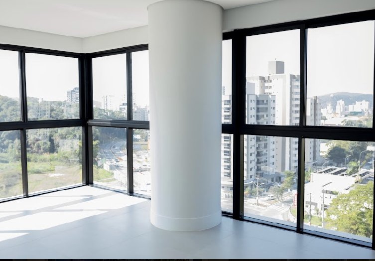 APARTAMENTO COM 3 SUÍTES NO CENTRO - Brusque - 