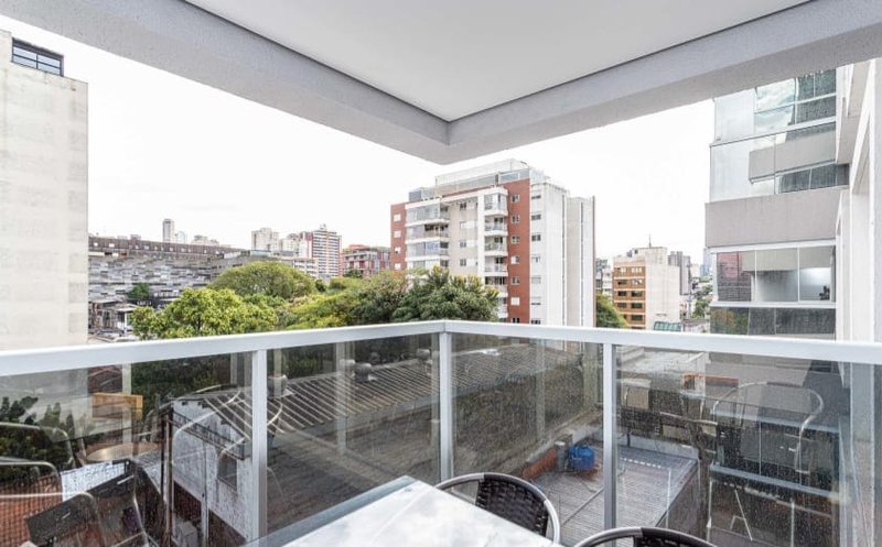 Oportunidade no melhor do bairro Rua Fradique Coutinho São Paulo - 