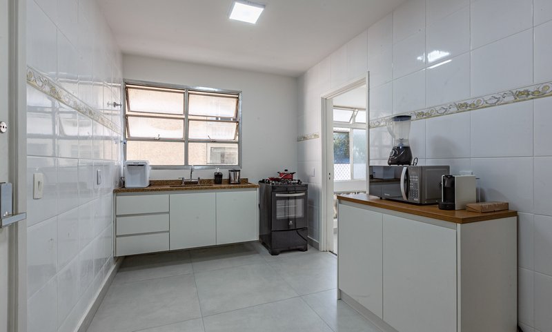 Apartamento de 102m², 3 quartos em Jardins Alameda Ministro Rocha Azevedo São Paulo - 