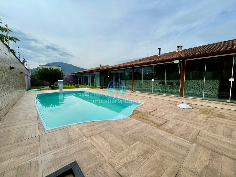ótima casa com piscina à venda por 550.000 - Guapimirim-RJ Rua Um Guapimirim - 