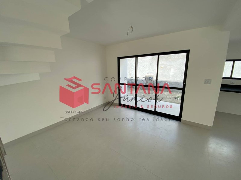 Casa para locação na Priscila Dutra Buraquinho  (INDISPONÍVEL) Rua Priscila B Dutra Lauro de Freitas - 