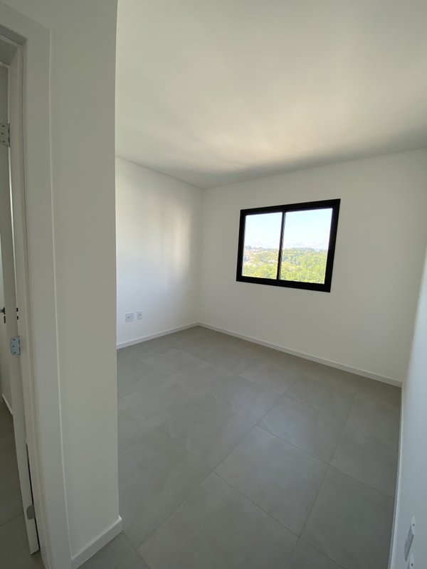 APARTAMENTO COM 2 SUÍTES, MAIS 2 VAGAS DE GARAGEM NO BAIRRO GUARANI - Brusque - 