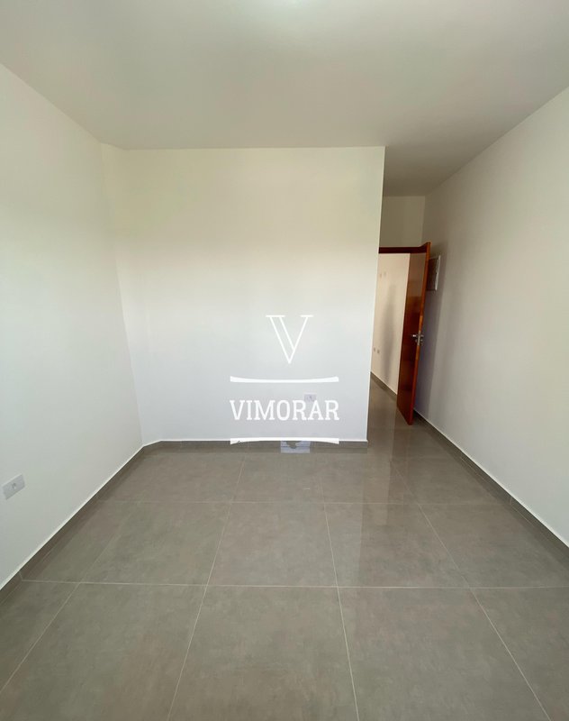 Casa 3 dormitórios sendo 1 suíte + 2 vagas de garagem - Itaquaquecetuba - 