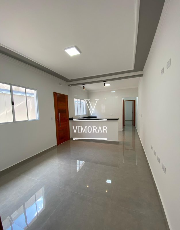 Casa 3 dormitórios sendo 1 suíte + 2 vagas de garagem - Itaquaquecetuba - 