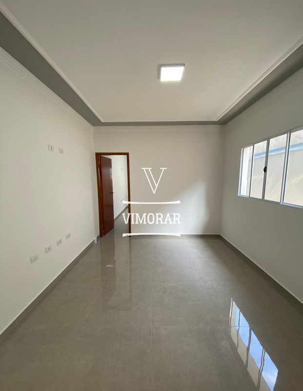 Casa 3 dormitórios sendo 1 suíte + 2 vagas de garagem - Itaquaquecetuba - 