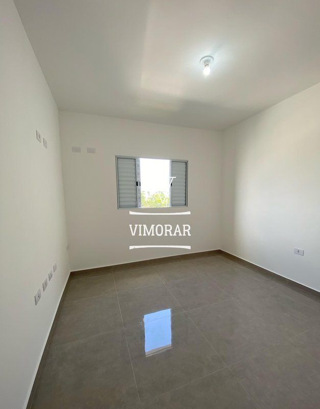 Casa 3 dormitórios sendo 1 suíte + 2 vagas de garagem - Itaquaquecetuba - 