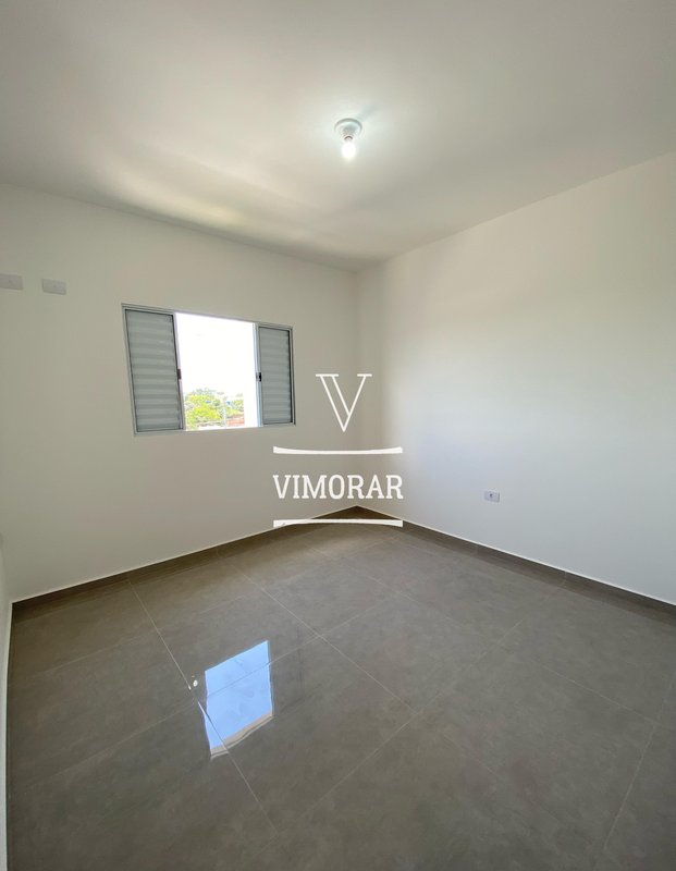 Casa 3 dormitórios sendo 1 suíte + 2 vagas de garagem - Itaquaquecetuba - 