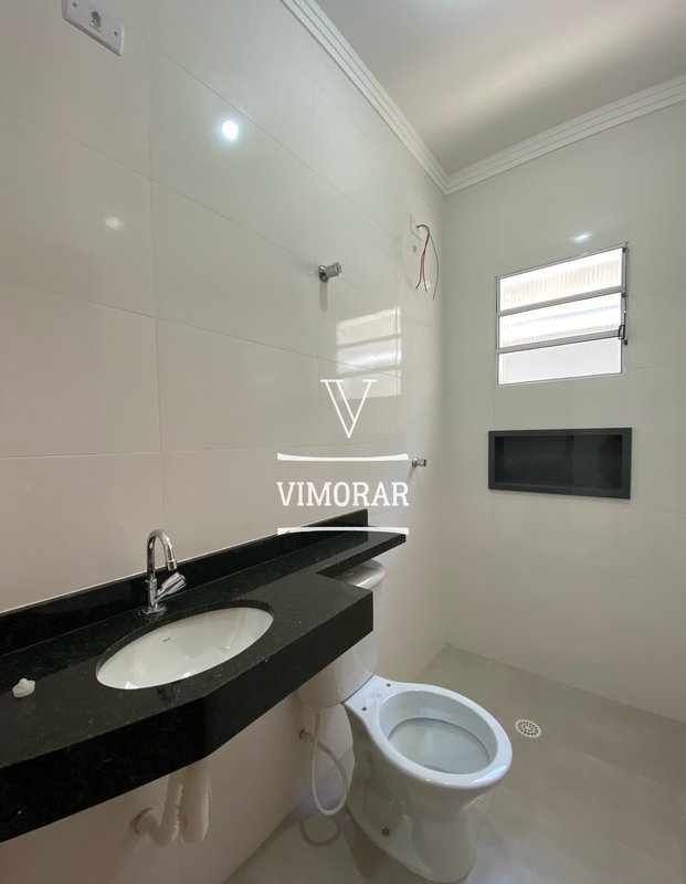 Casa 3 dormitórios sendo 1 suíte + 2 vagas de garagem - Itaquaquecetuba - 