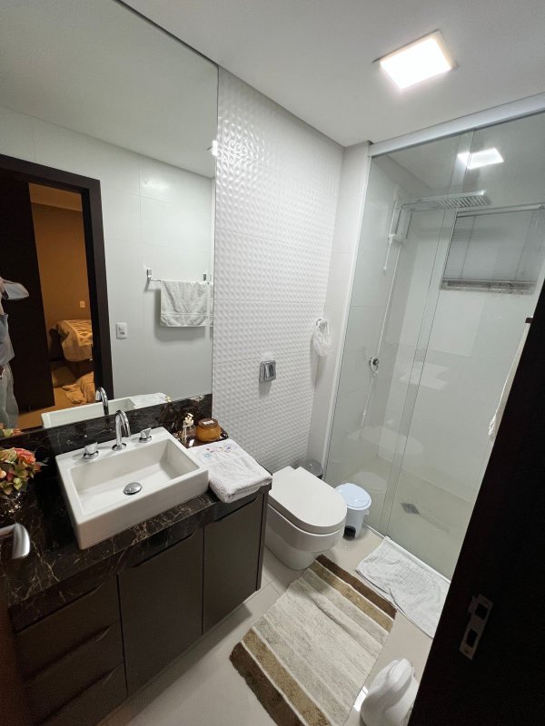 APARTAMENTO MOBILIADO DE 1 SUÍTE MAIS 1 DORMITÓRIO NO CENTRO - Brusque - 