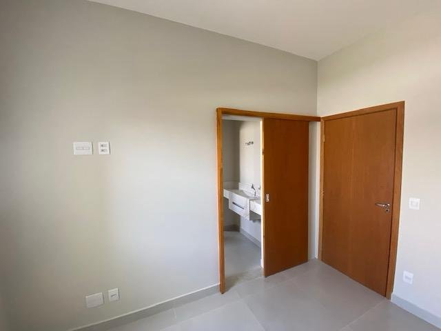 🏡 Casa no Condomínio Ypês 1 -  3 quartos, sendo 1 suíte com closet - Tatuí/SP  Tatuí - 