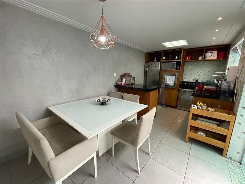 Casa com 3 dormitórios excelente localização próximo à Cerro Corá Rua Camburiú São Paulo - 
