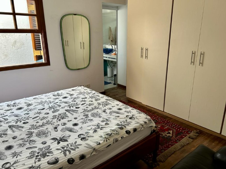 Casa com 3 dormitórios excelente localização próximo à Cerro Corá Rua Camburiú São Paulo - 