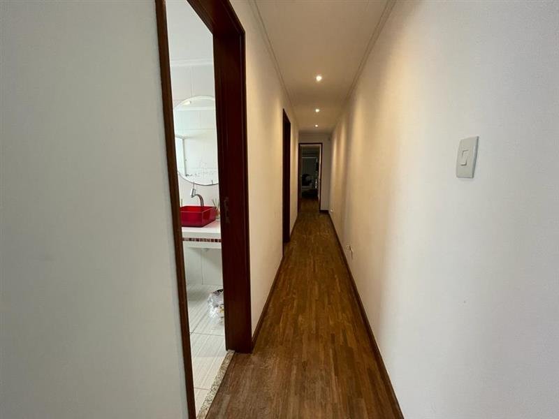 Casa com 3 dormitórios excelente localização próximo à Cerro Corá Rua Camburiú São Paulo - 