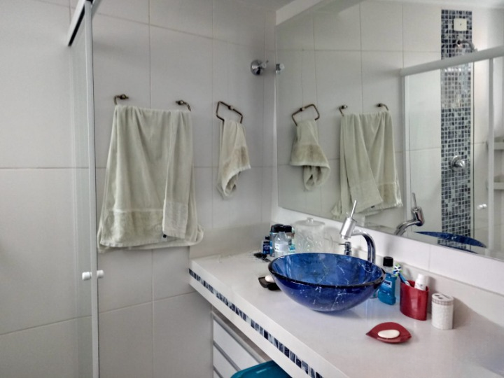 Casa com 3 dormitórios excelente localização próximo à Cerro Corá Rua Camburiú São Paulo - 