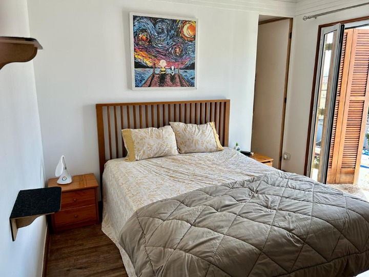 Casa com 3 dormitórios excelente localização próximo à Cerro Corá Rua Camburiú São Paulo - 